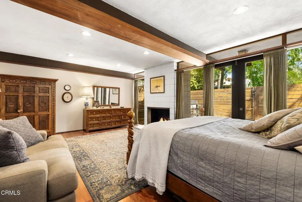 4639 El Camino Corto, La Canada Flintridge, California 91011 home-pic-18